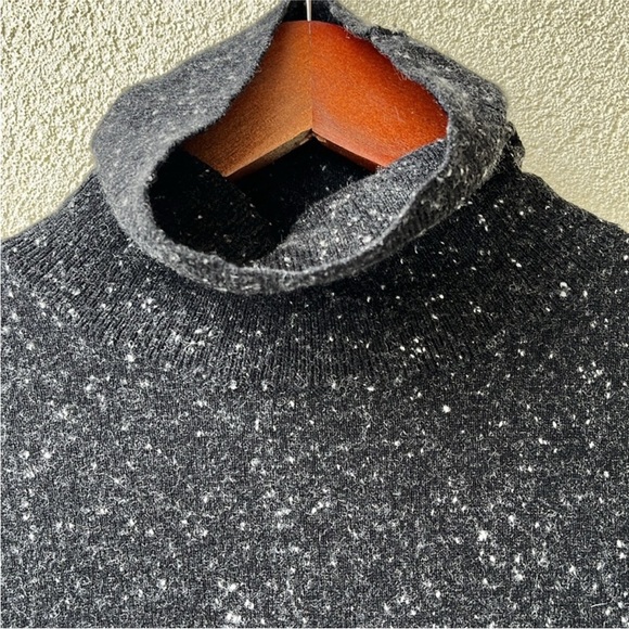 COS Speckle Batwing Turtleneck Sweater - 100% Wool - Picture 4 of 7